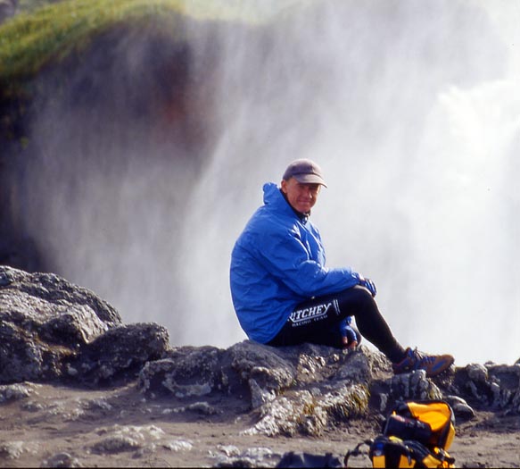 5-15_andi_godafoss