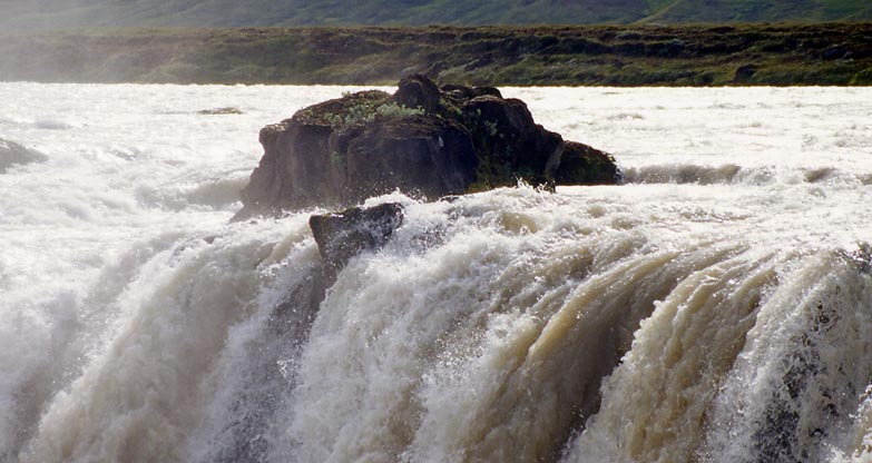 5-18_godafoss