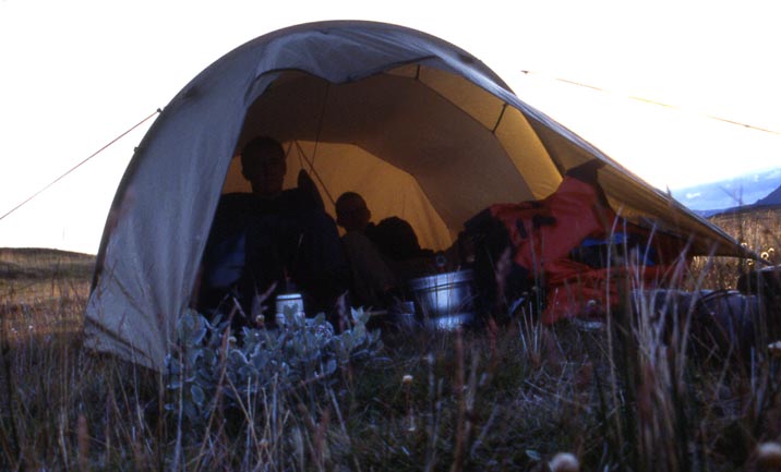 14_till_andi_im_zelt